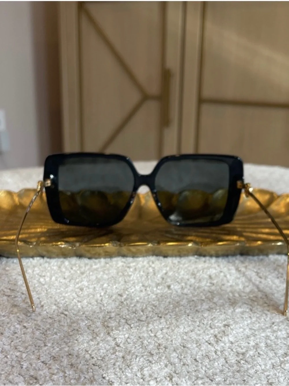 NWOT Tory Burch Black Sunglasses with Gold Temples